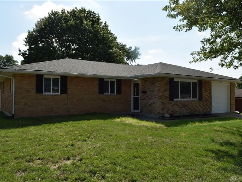 5718 Woodmore Drive, Dayton, OH 45414 Photo 1