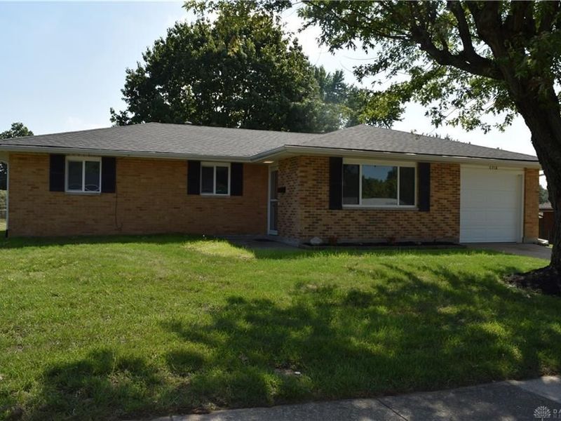 5718 Woodmore Drive, Dayton, OH 45414 Photo 5