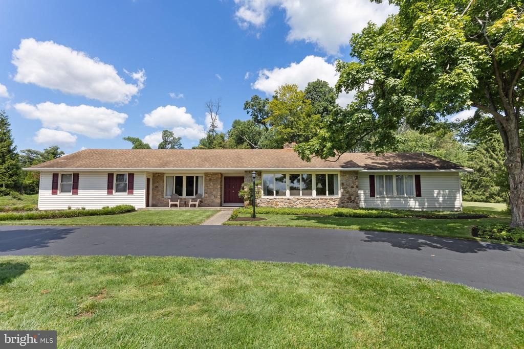 157 CHESTNUT VALLEY DRIVE, DOYLESTOWN, PA 18901