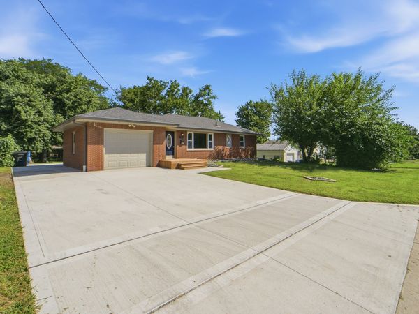 1410 E Sheridan Avenue, Des Moines, IA 50316