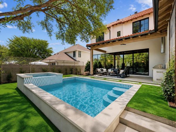 2114 W 11th ST, Austin, TX 78703