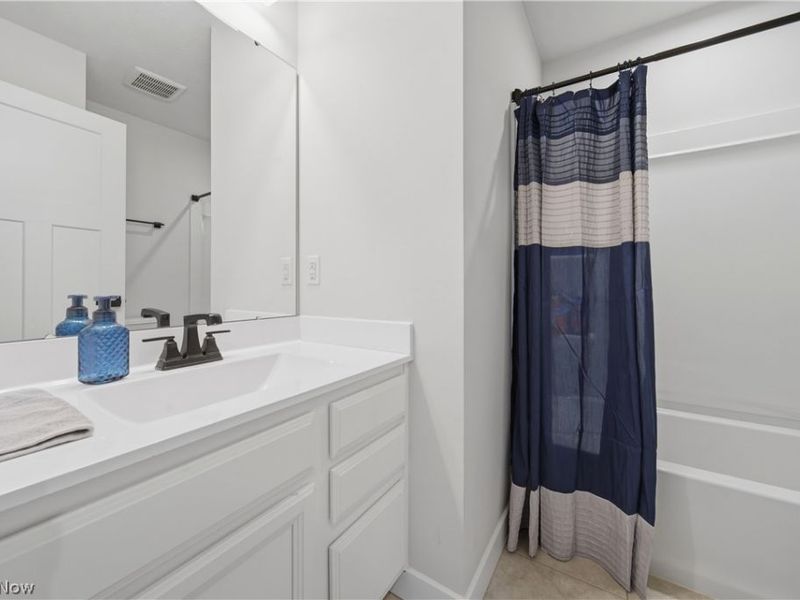 3354 Stoneleigh Road NE, Canton, OH 44721 Photo 22