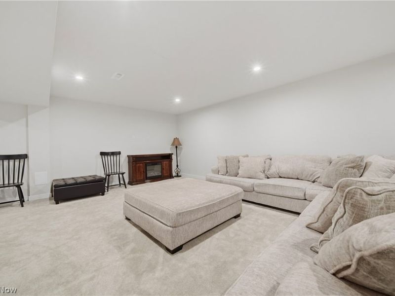 3354 Stoneleigh Road NE, Canton, OH 44721 Photo 28