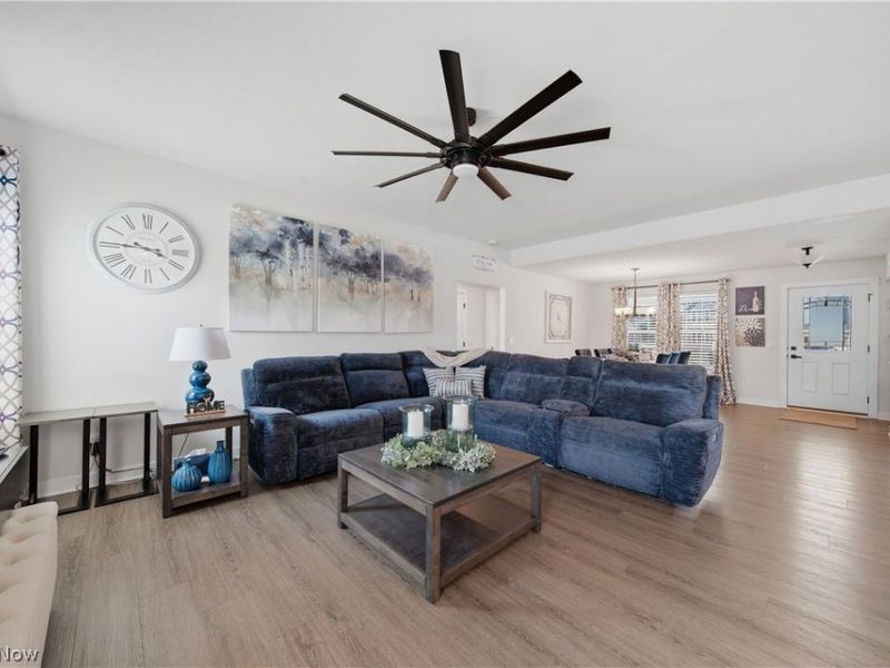 3354 Stoneleigh Road NE, Canton, OH 44721 Photo 9