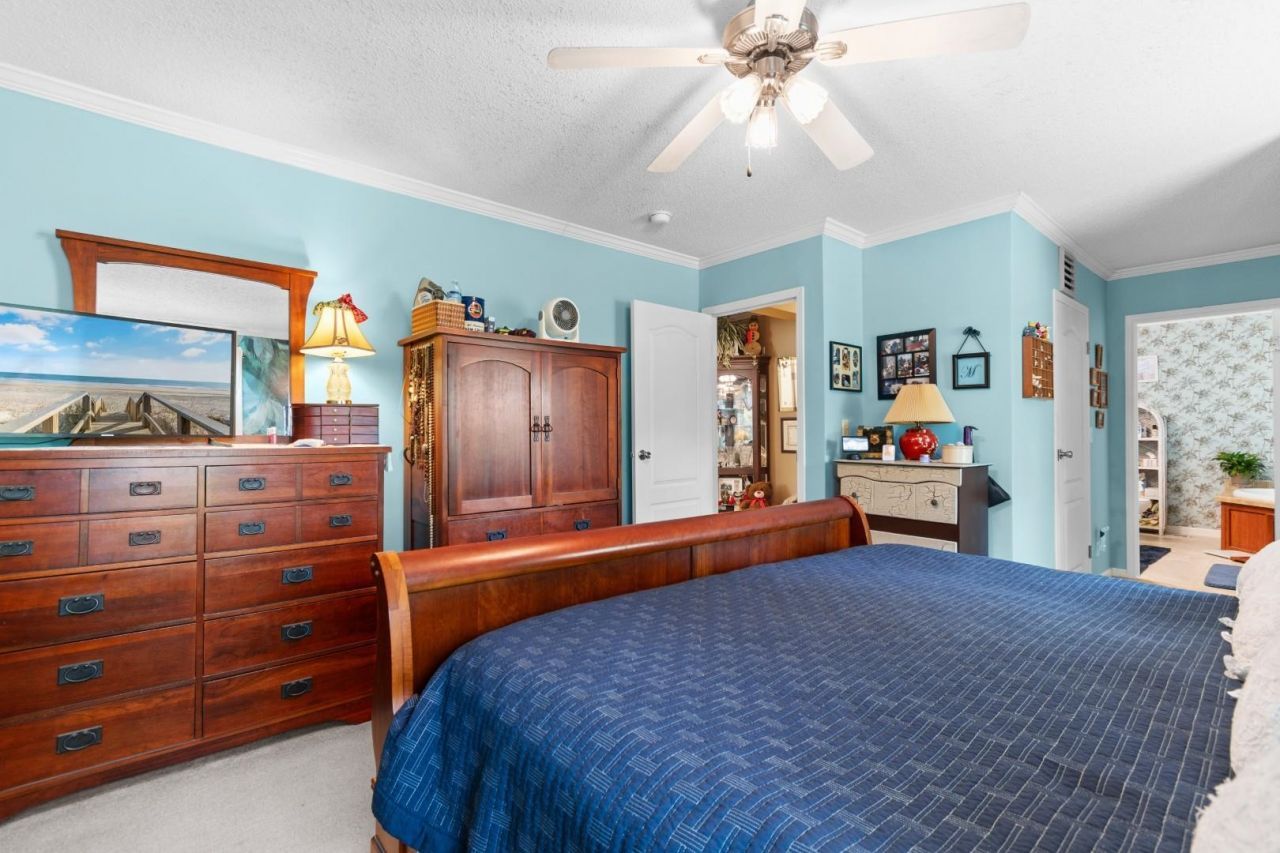 1649 Perry Circle  Photo 13
