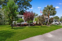 1649 Perry Circle  photo 4