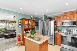 1649 Perry Circle  photo 4