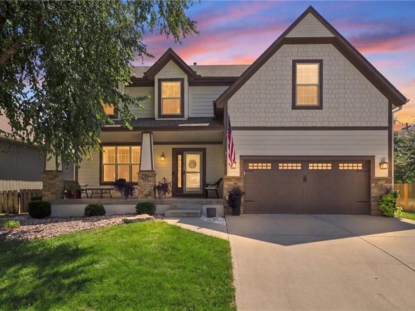 18569 W 165th Street, Olathe, KS 66062