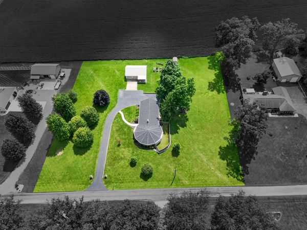 87 Virginia Drive , West Liberty, OH 43357
