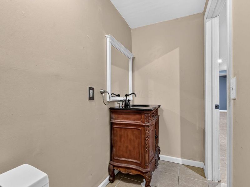 2642 Schehl Drive, Columbus, OH 43219 Photo 68