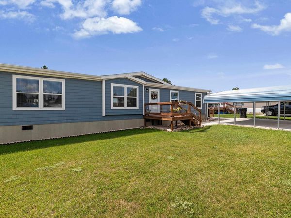 1702 WOOD LILY LN, Custer, SD 57730