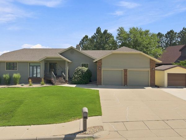 3302 HOGAN CT, Rapid City, SD 57702