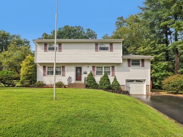 1 Marion Court, New City, NY 10956