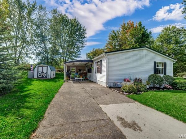 6070 Michigan Road , Arcade, NY 14009
