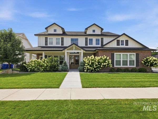 2751 N Yount Way, Eagle, ID 83616