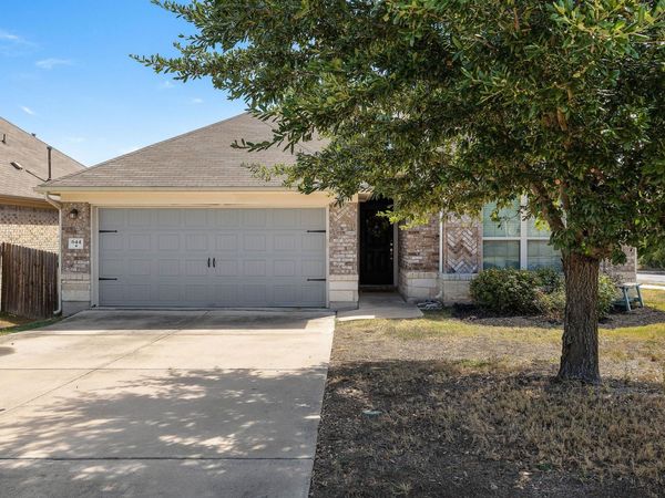 644 Peregrine WAY, Leander, TX 78641