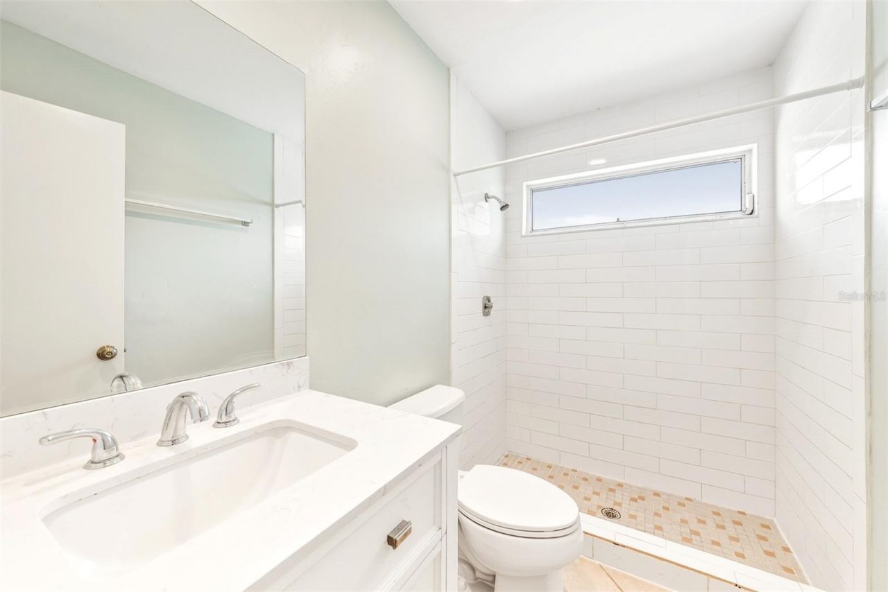 1215 39th Street W, Bradenton, FL 34205 Photo