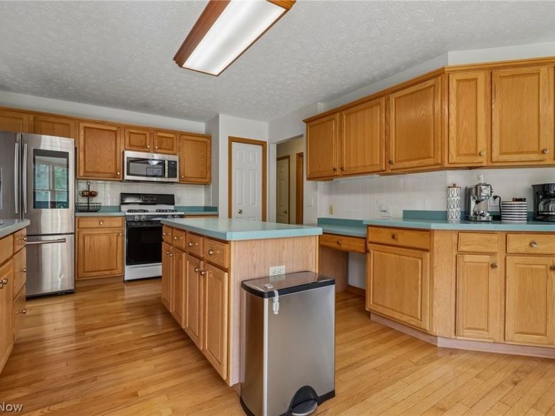 11335 Woodie Glen Drive , Chardon, OH 44024 Photo 10