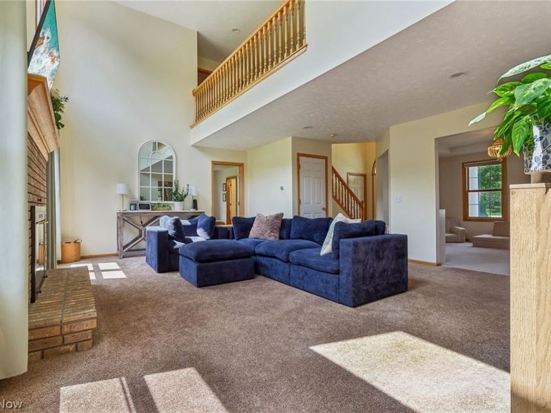 11335 Woodie Glen Drive , Chardon, OH 44024 Photo 5