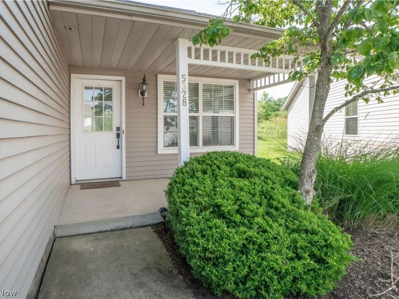 5328 Fawn Circle , Kent, OH 44240 Photo 2