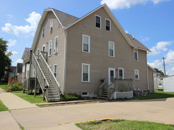 318 N Main Street, Maquoketa, IA 52060