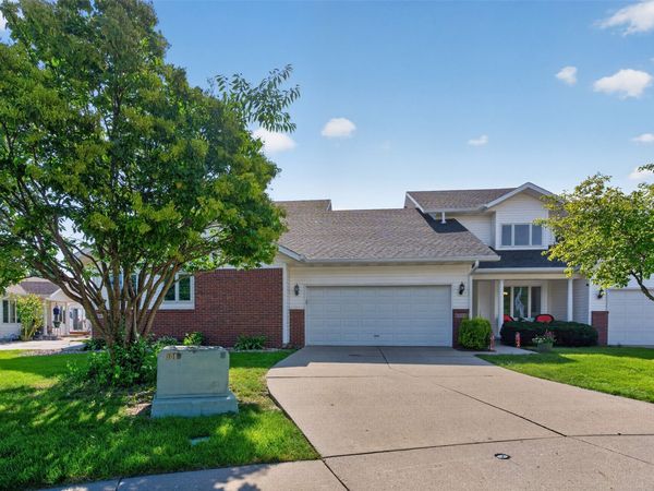 5055 Cleburne Court, Pleasant Hill, IA 50327