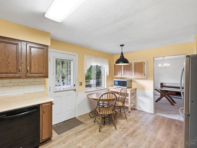 9396 Ranchill Drive, Springfield Township, OH 45231 Photo 11