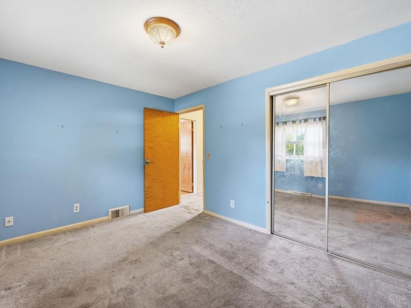 9396 Ranchill Drive, Springfield Township, OH 45231 Photo 13