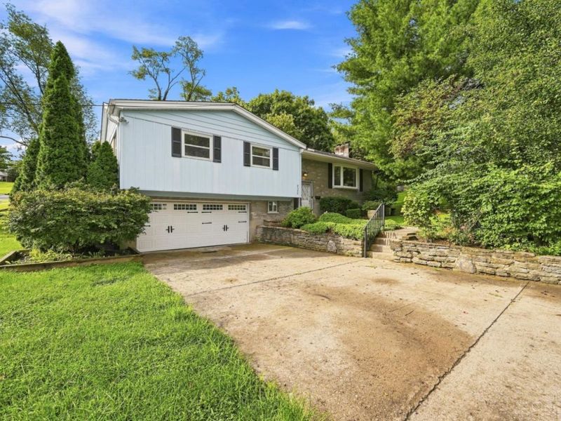 9396 Ranchill Drive, Springfield Township, OH 45231 Photo 32