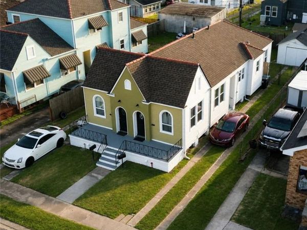 4008 PIEDMONT Drive, New Orleans, LA 70122