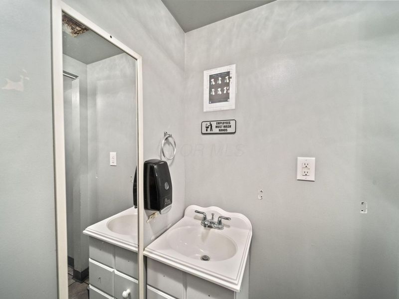 490 W 5th Street, Chillicothe, OH 45601 Photo 28