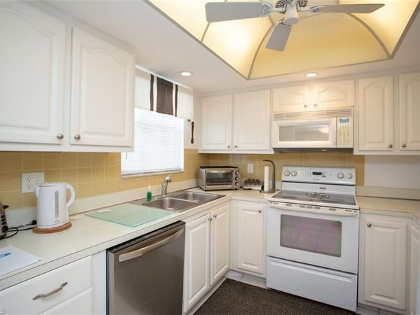 315 Saint Andrews BLVD , Unit A25, NAPLES, FL 34113