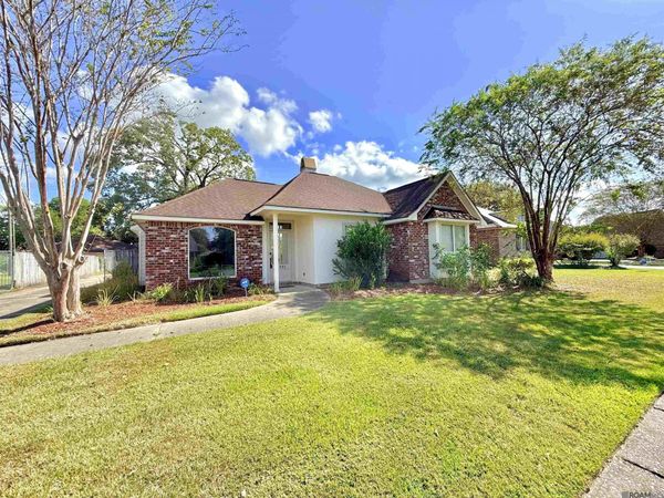 12483 Fairhope Way, Baton Rouge, LA 70816