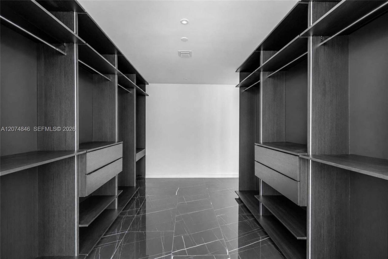 20 NE 11th Street, Unit 6101, Miami, FL 33132 Photo