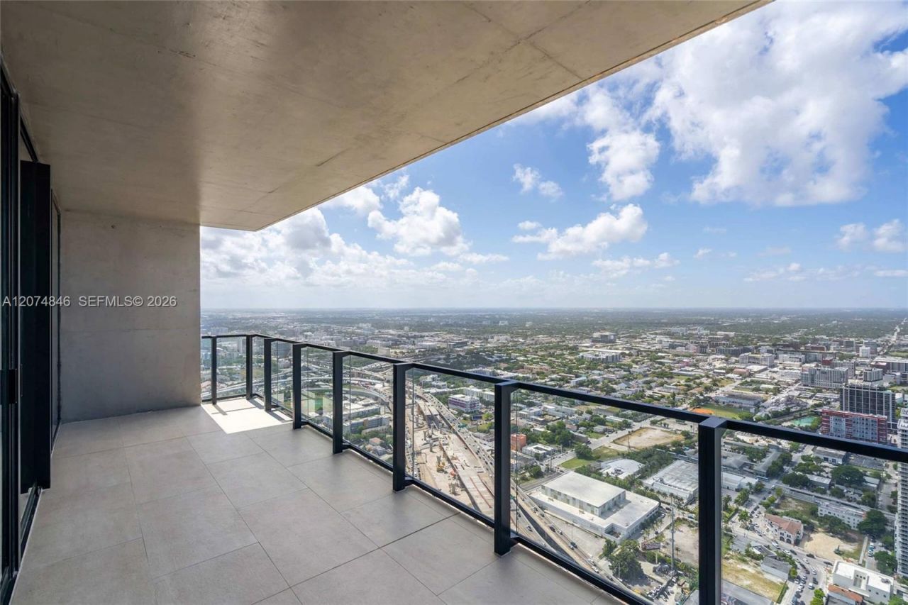 20 NE 11th Street, Unit 6101, Miami, FL 33132 Photo