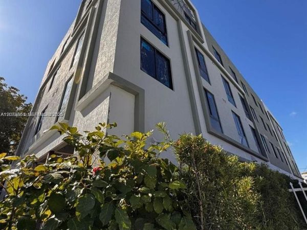 3422 NW 5th Ave, Unit 404, Miami, FL 33127