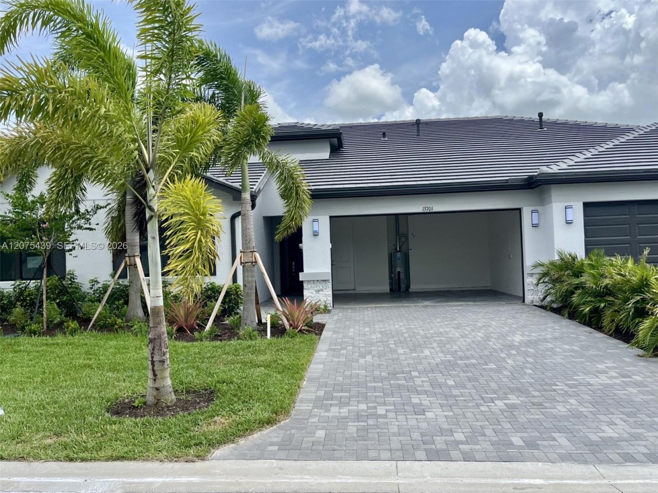 13701 SW Brightside Way, Port Saint Lucie, FL 34987 Main Photo