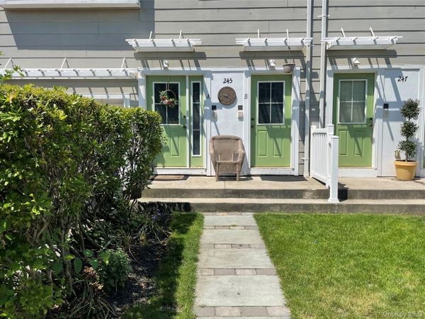 245 Beach Breeze Lane , Arverne, NY 11692