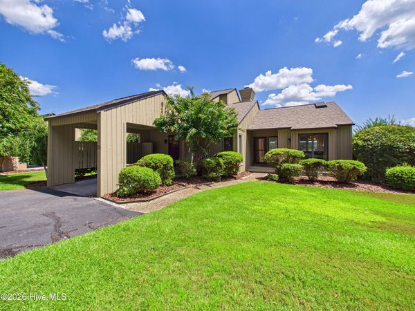 12 Lake Pinehurst Villas Road, Pinehurst, NC 28374