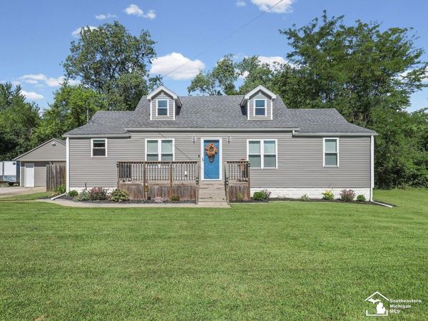 6751 Whiteford Road, Ottawa Lake, MI 49267