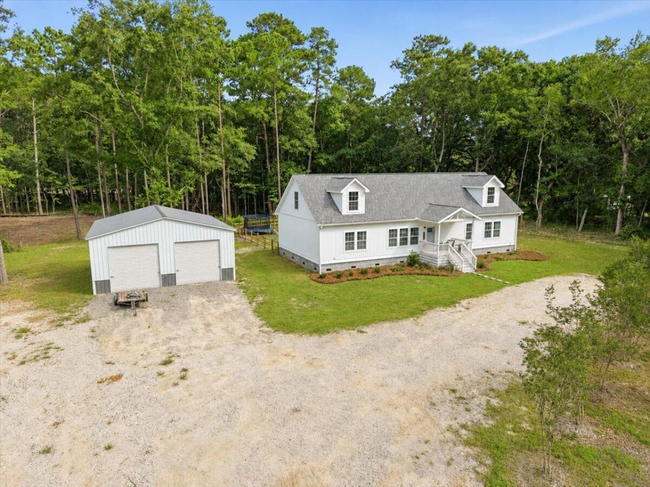 3912 Chisolm Road Photo 4