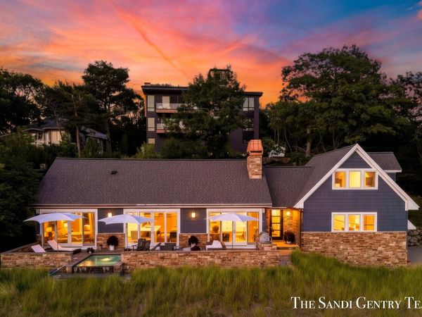 1796 Beach Street, Muskegon, MI 49441