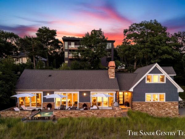 1796 Beach Street, Muskegon, MI 49441