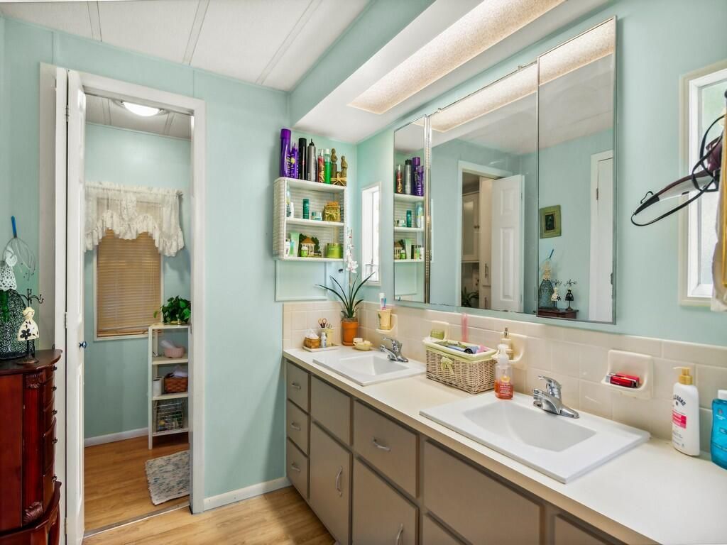 293 NE Moonstone Drive, Jensen Beach, FL 34957 Photo