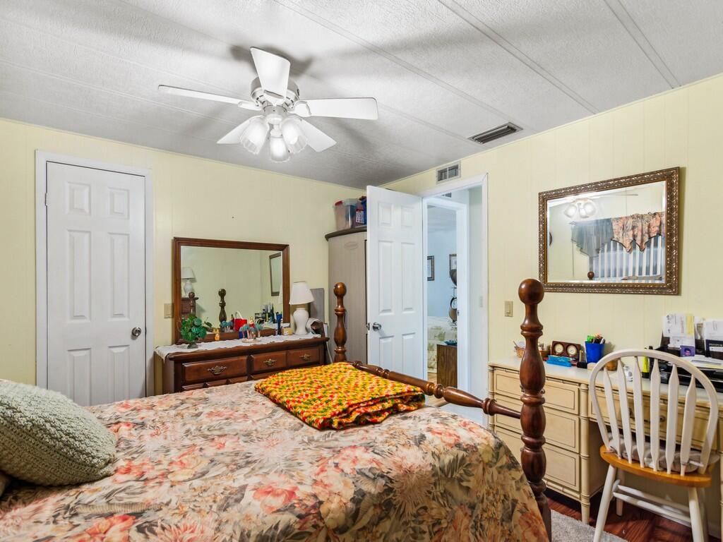 293 NE Moonstone Drive, Jensen Beach, FL 34957 Photo