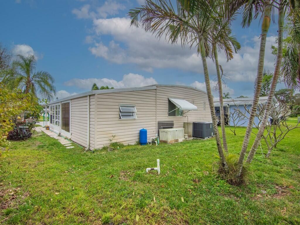 293 NE Moonstone Drive, Jensen Beach, FL 34957 Photo