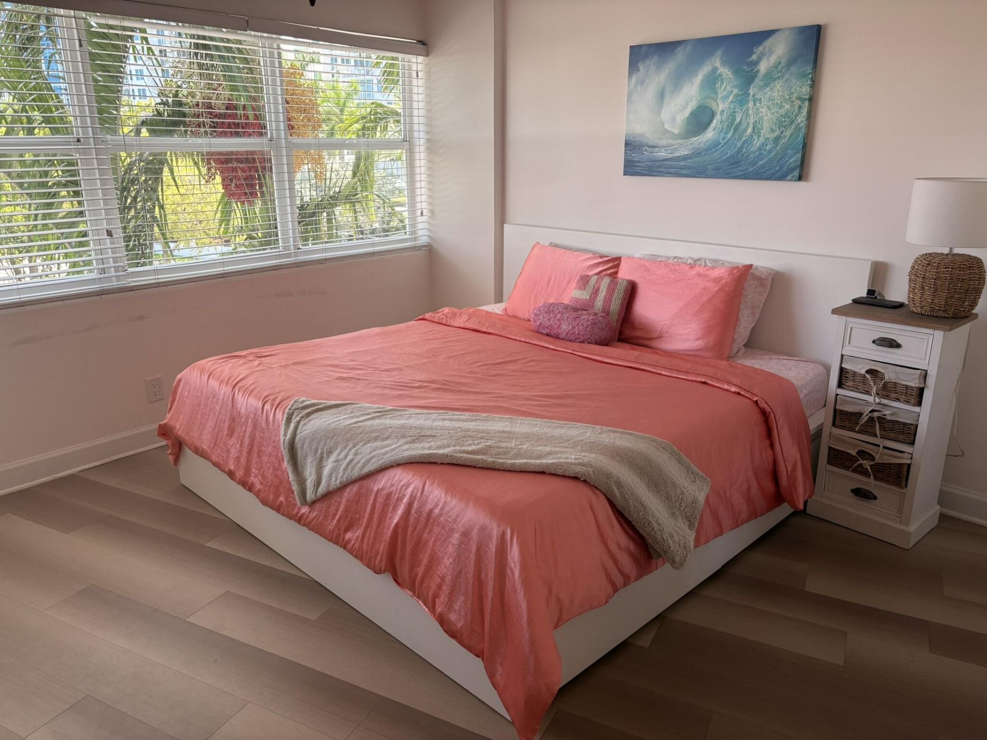 3250 NE 28th Street, Unit 406, Fort Lauderdale, FL 33308 Photo