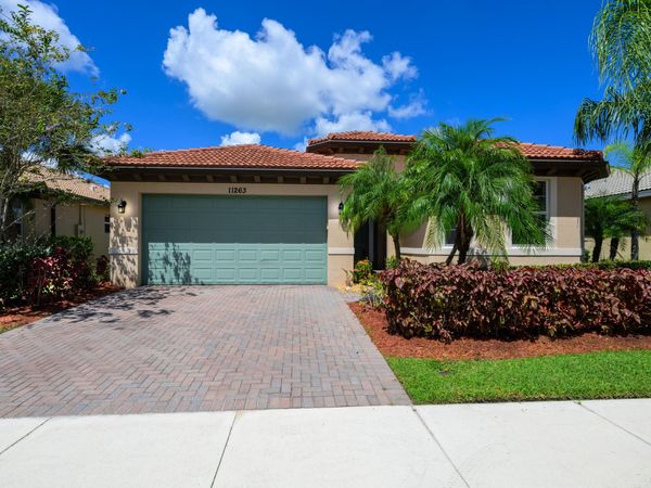 11263 SW Barton Way, Port St. Lucie, FL 34987
