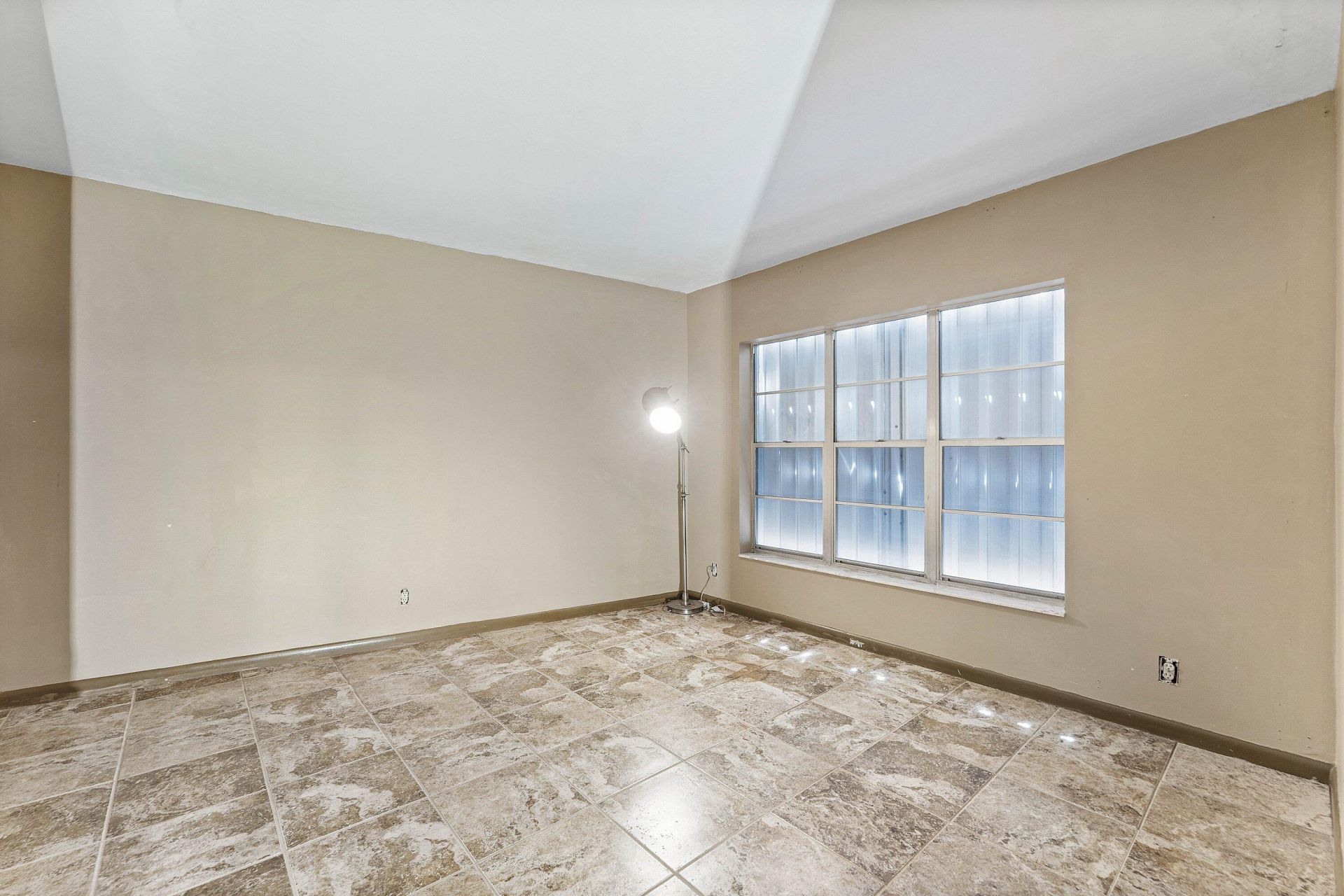 155 Yacht Club Drive, Unit 101, North Palm Beach, FL 33408 Photo