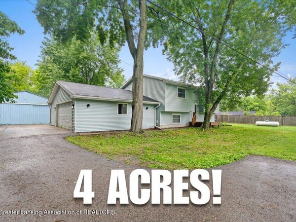 1397 N Onondaga Road, Holt, MI 48842